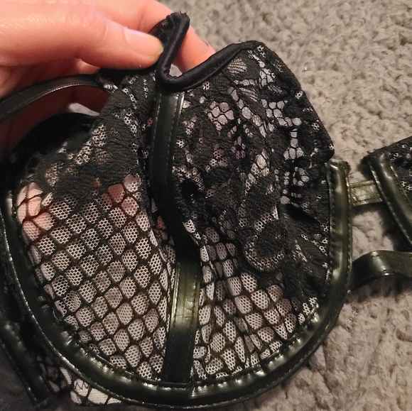 Victoria  secret very sexy balconet - Picture 6 of 6